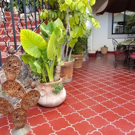 Pied A Terre At Casitas Aparicio Villa San Miguel de Allende Exterior photo